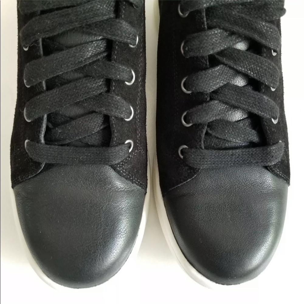 Eileen Fisher ⟩ Black Leather ‘Clifton’ Sneakers